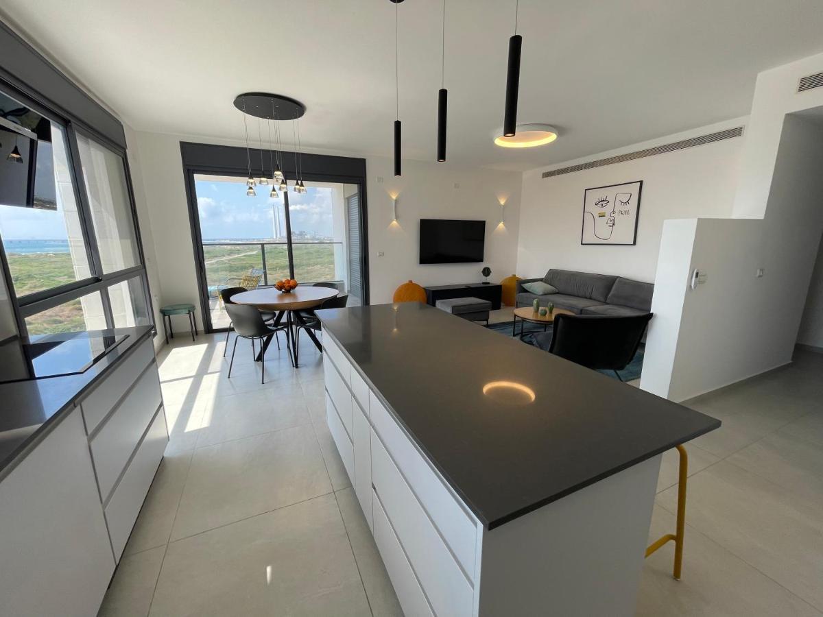#דירת יוקרה על הים Sunset Beach Apartment# Givat Olga Eksteriør billede